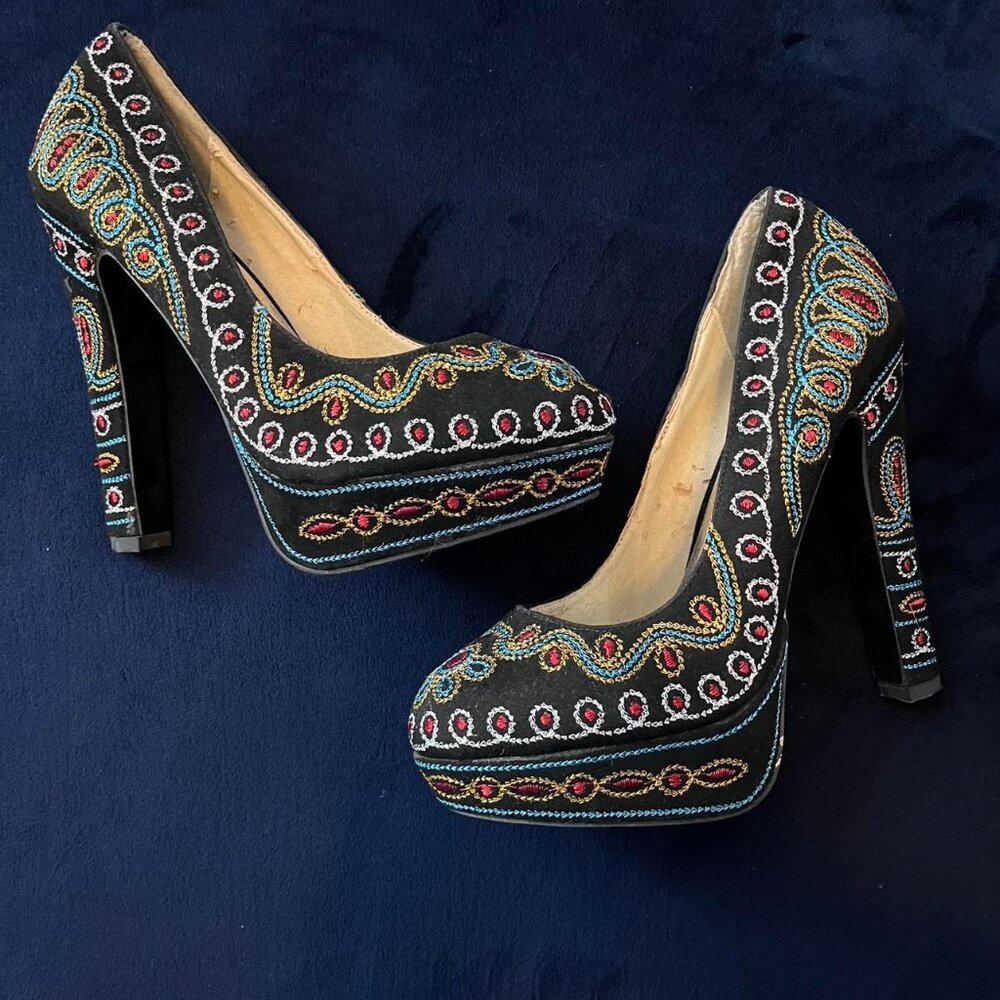 Women's Multi Courts